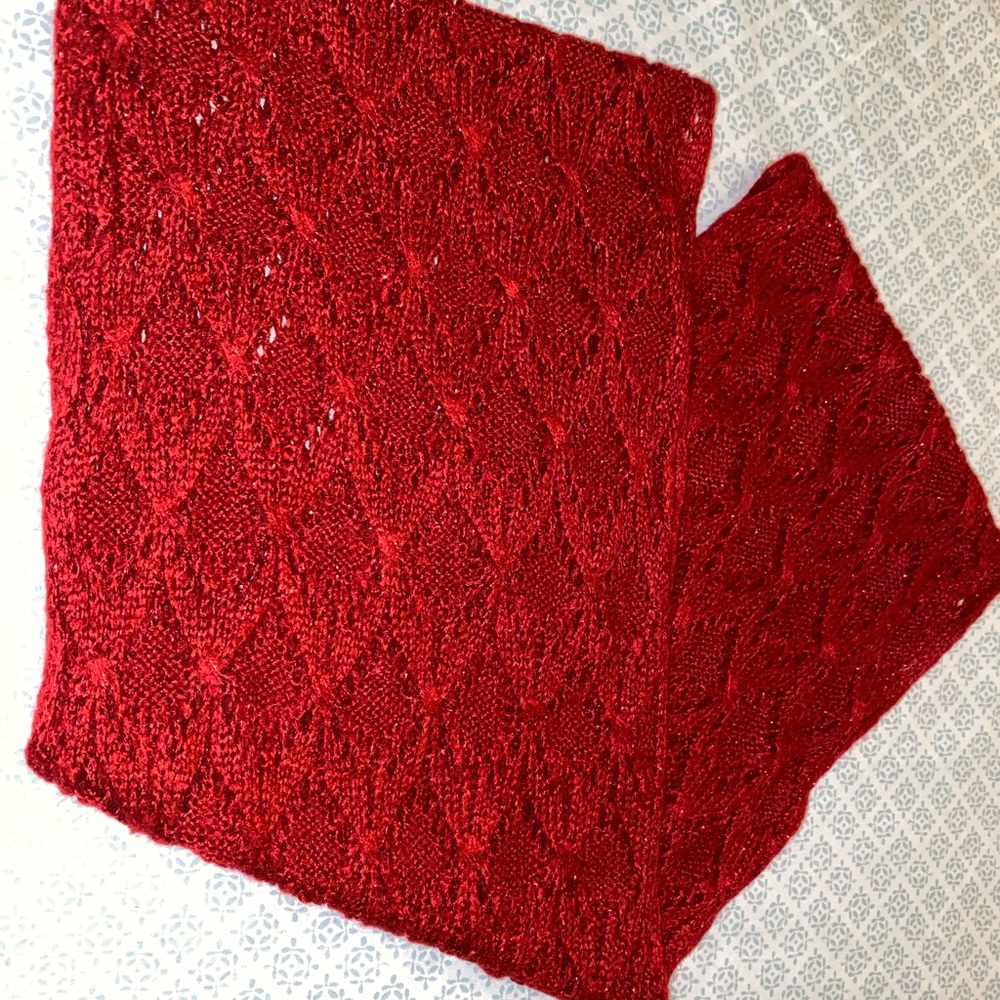 Minicci Red Metallic Infinity Scarf 🧣 🌸🧣